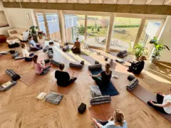 Friedrichshof Yogasession